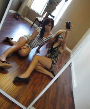 18 year old girl Nicole Ray showing off her tits and twat on golf course